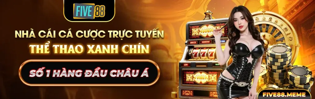 Hình ảnh hỗ trợ khách hàng chuyên nghiệp của 77 ball game bài với màu xanh vàng chủ đạo